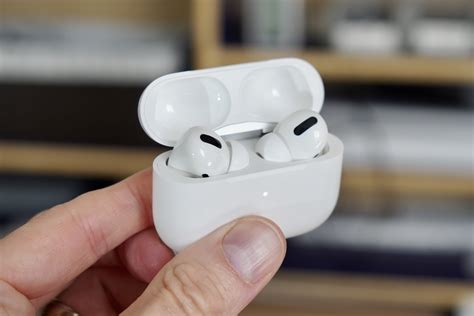 airpods pro 3 reviews.